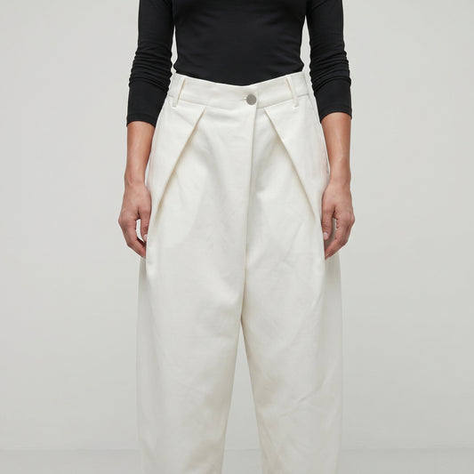 Tailored Off-White Pleated Trousers