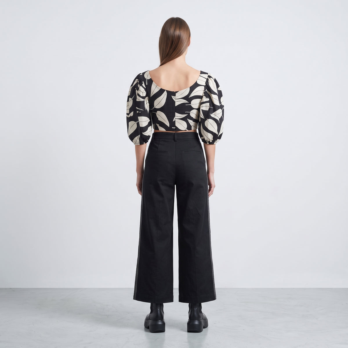Leaf Print Puff Sleeve Crop