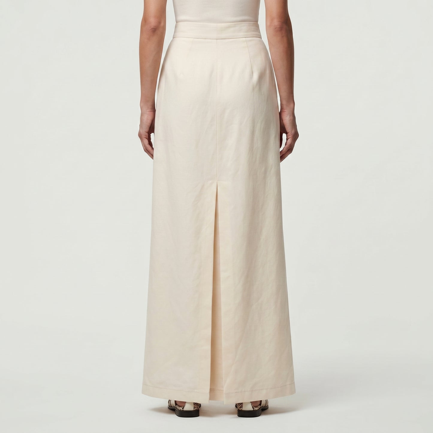 Tailored High-Waisted Pleated Skirt