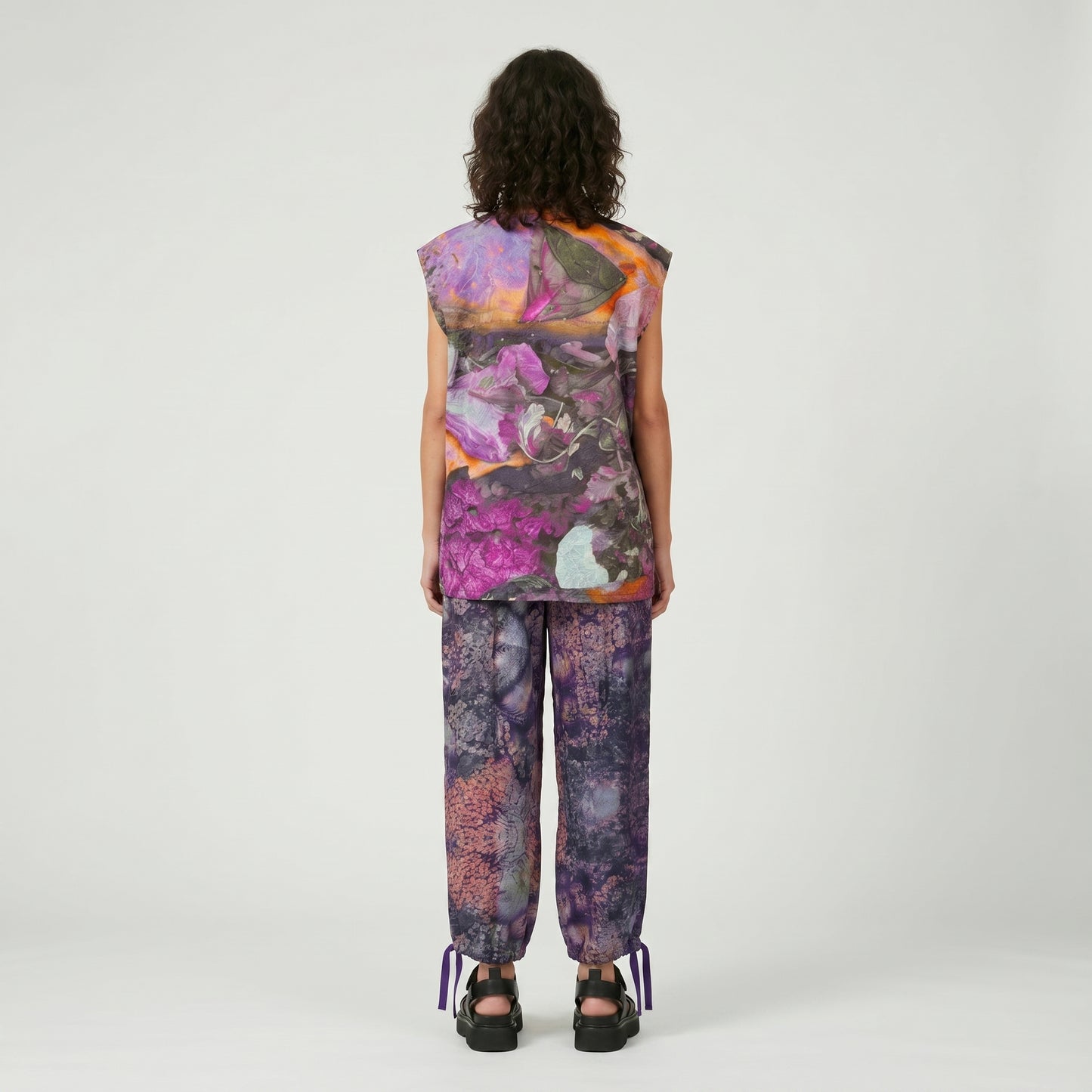 Abstract Print Sleeveless Shirt