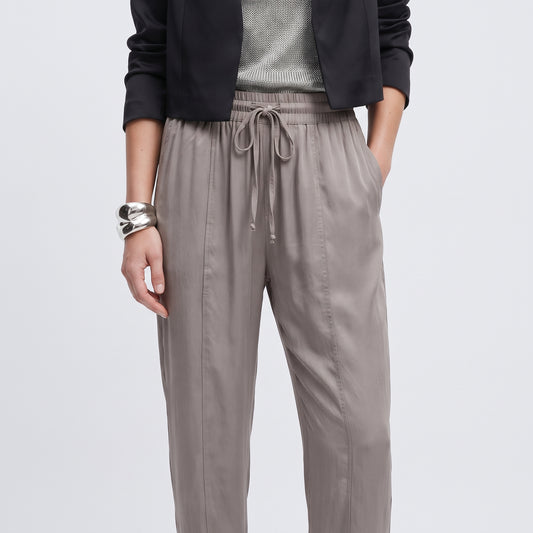 Relaxed Drawstring Tapered Trousers