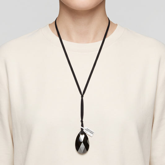 Black Teardrop Pendant Necklace