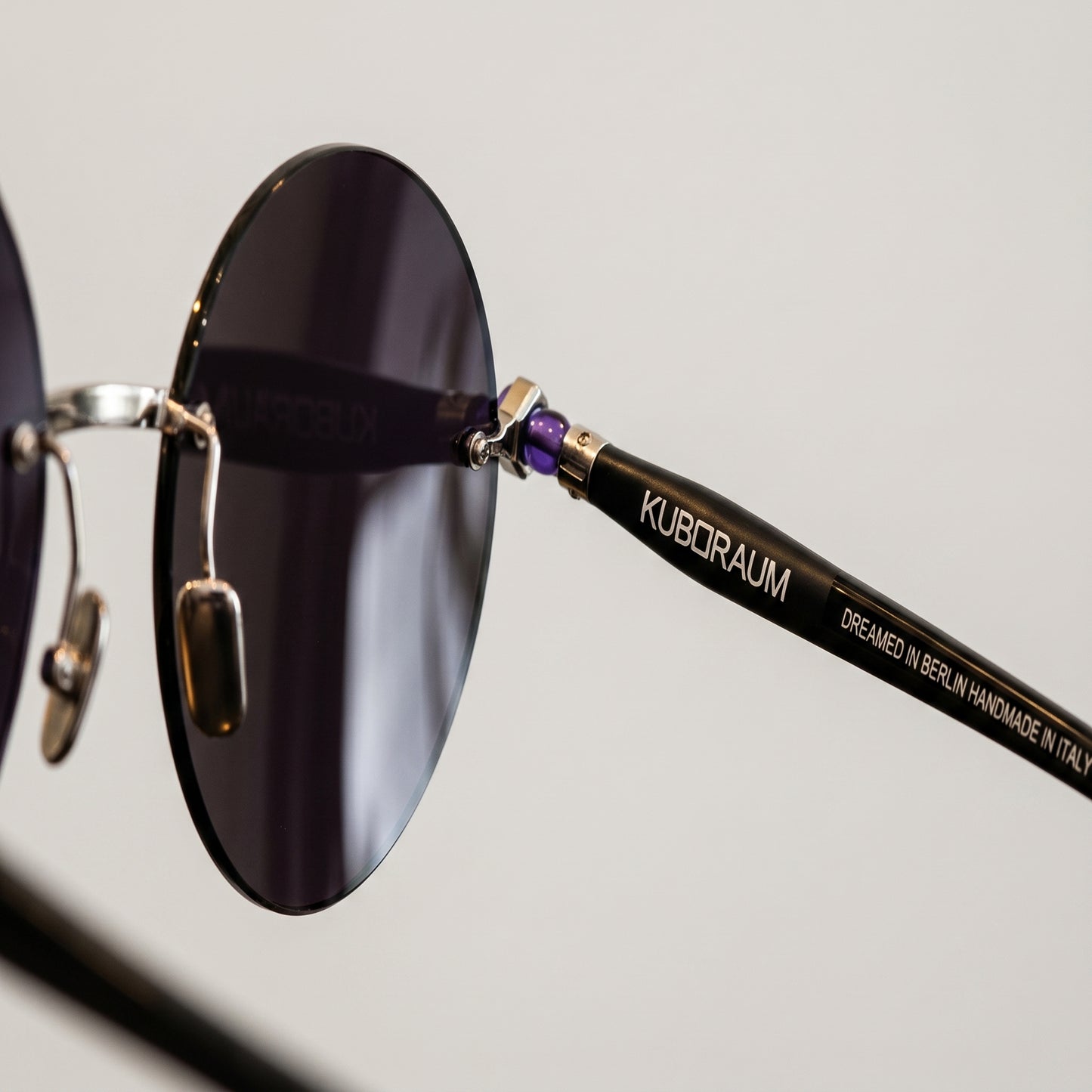 Round Rimless Metal Sunglasses