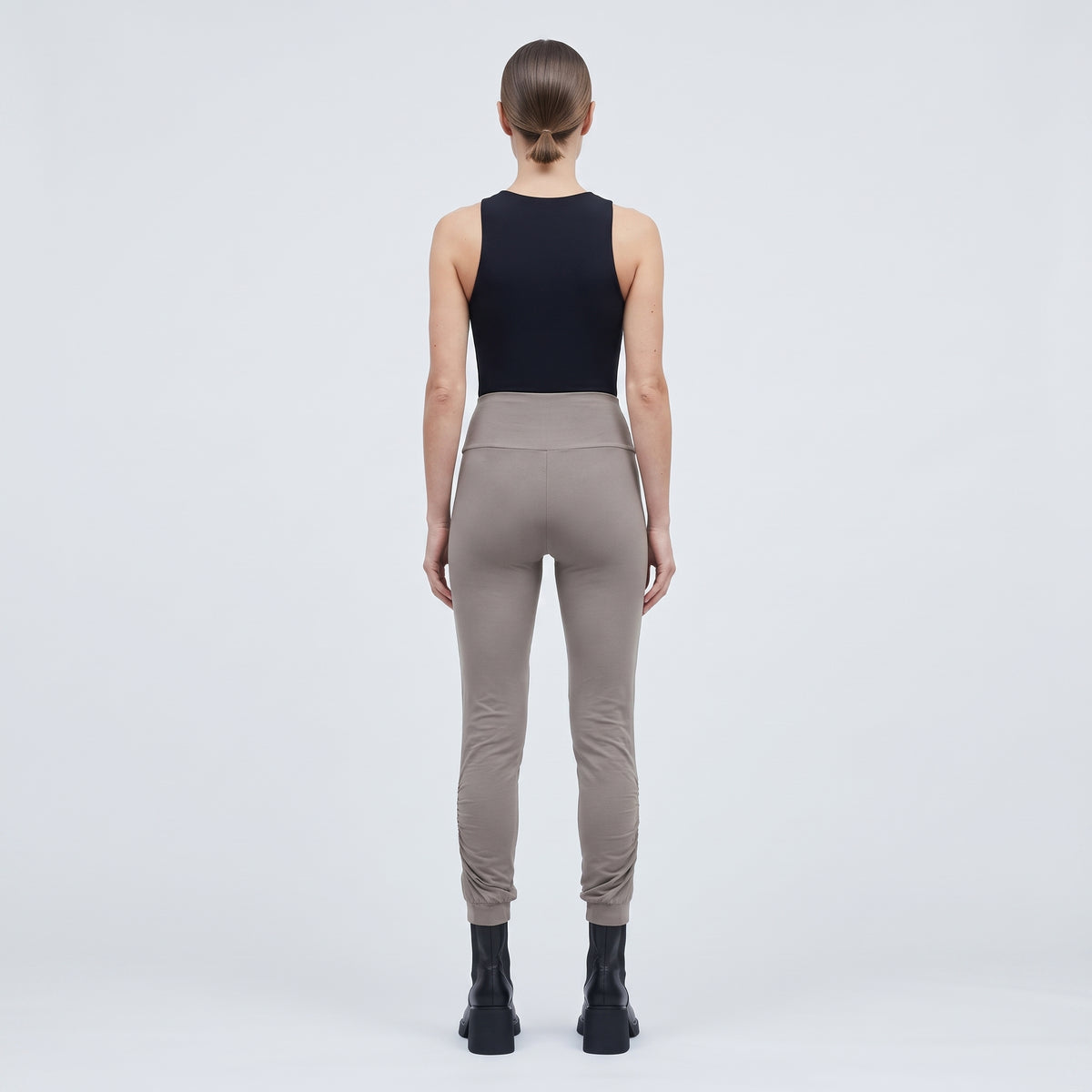 Essential Slim Fit Knit Leggings
