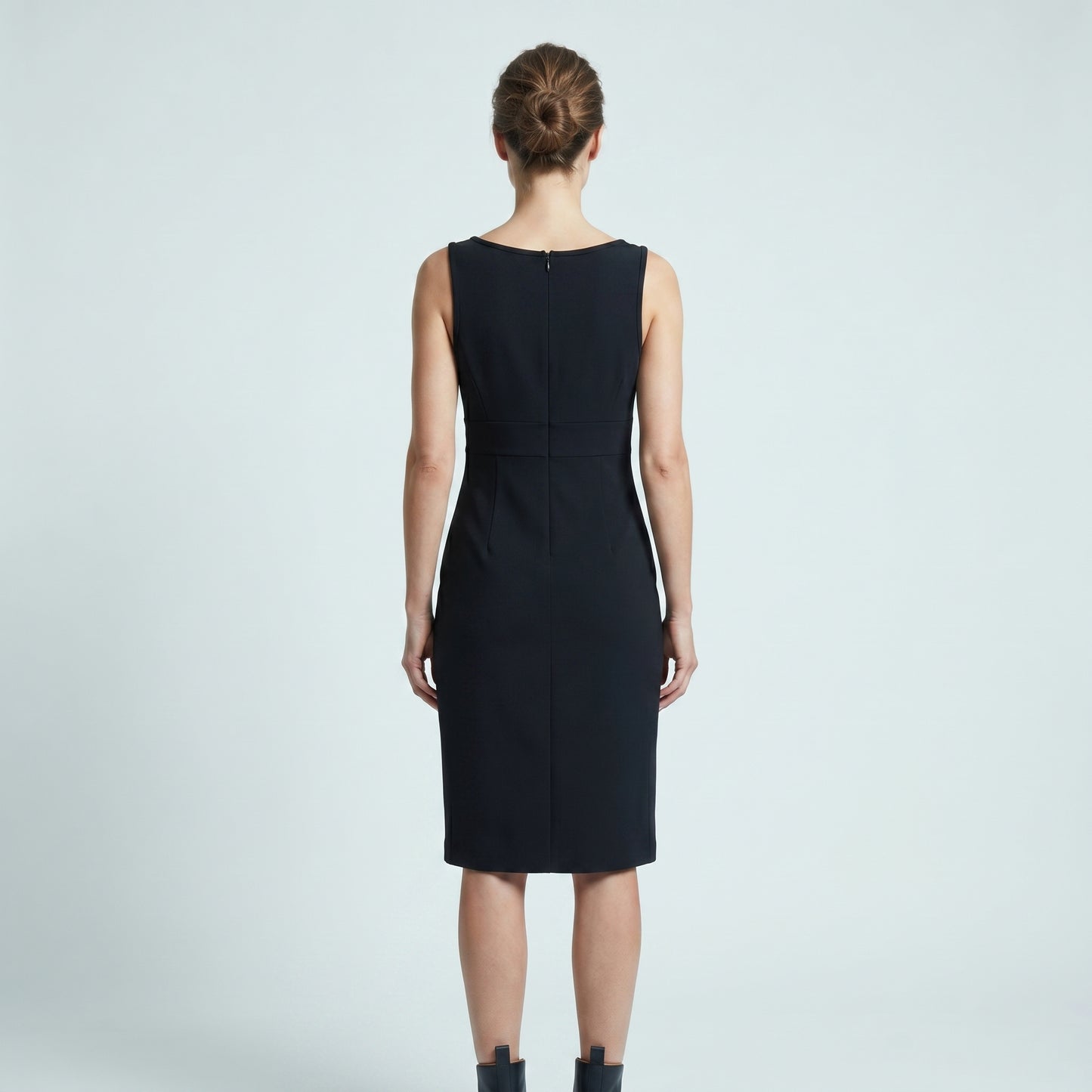 Essential Sleeveless Black Sheath