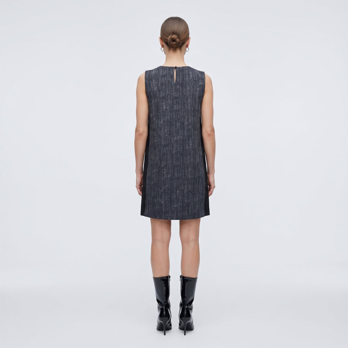 Textured Sleeveless Shift Top