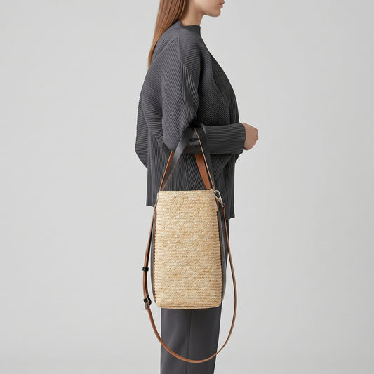 Woven Straw Graphic Face Tote