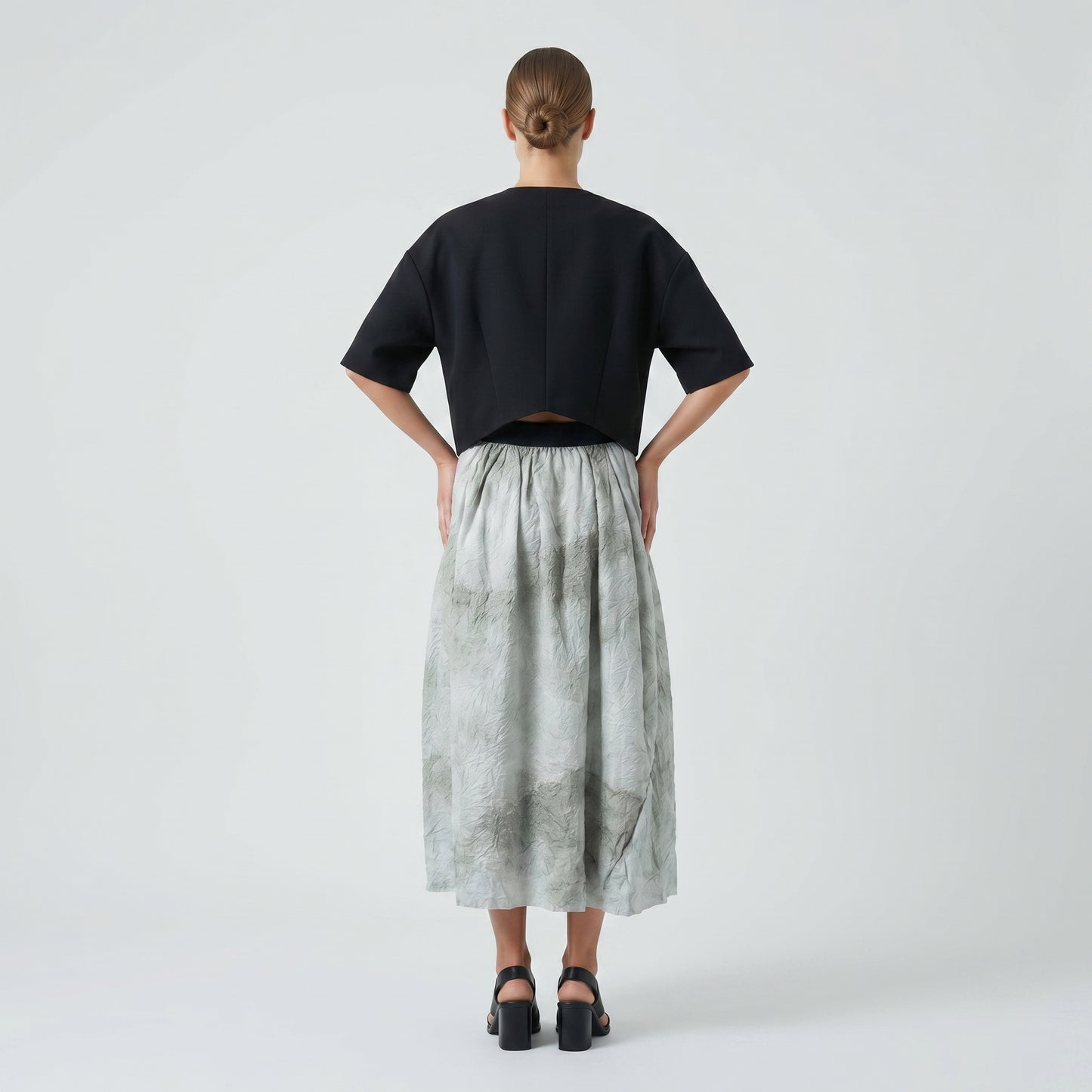 Crinkled Elastic Waist Midi Skirt