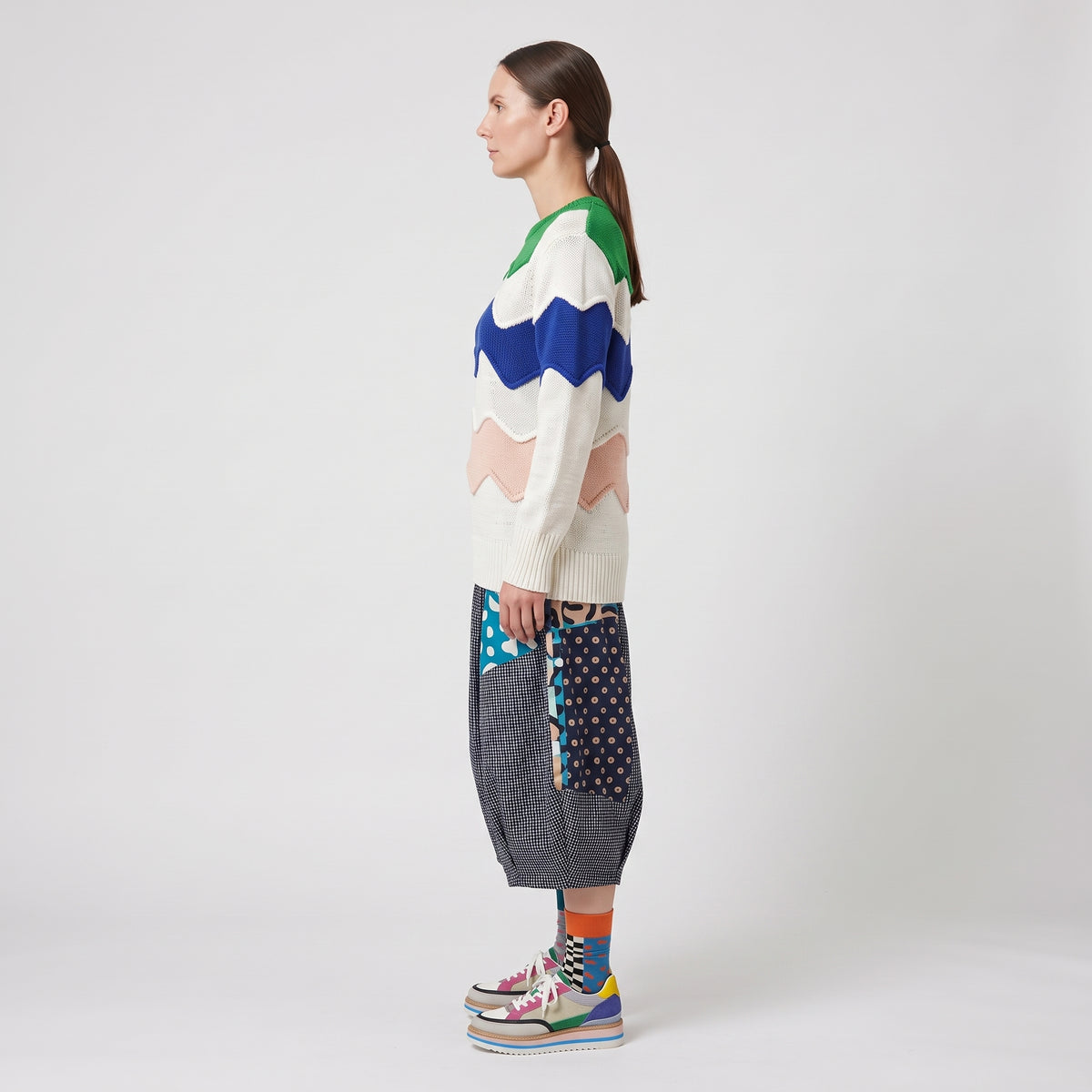 Colorblock Wave Pattern Knit Sweater