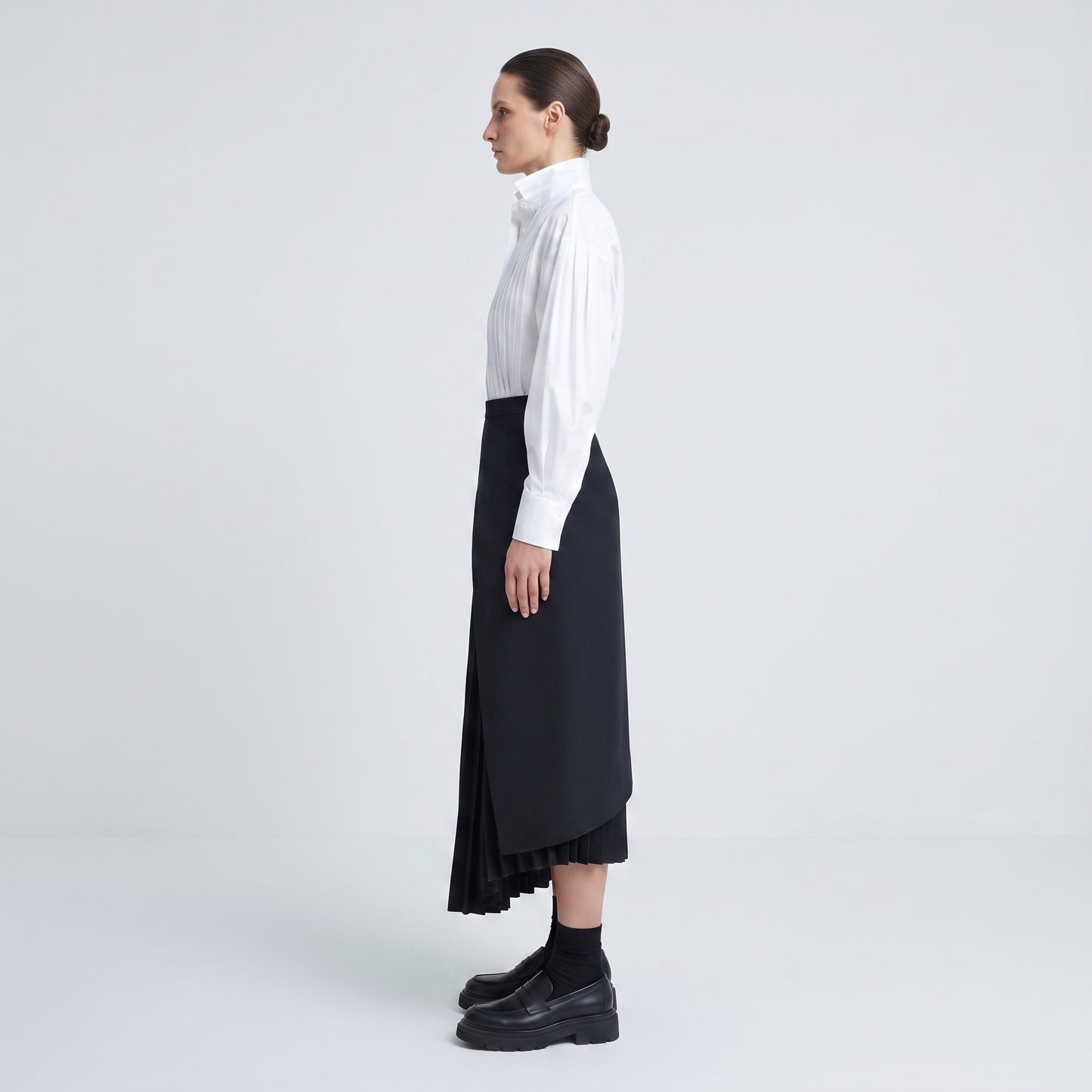 Structured Black Pleated Skirt