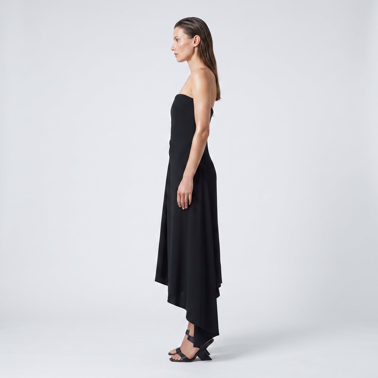 Elegant Black Strapless Knot Dress