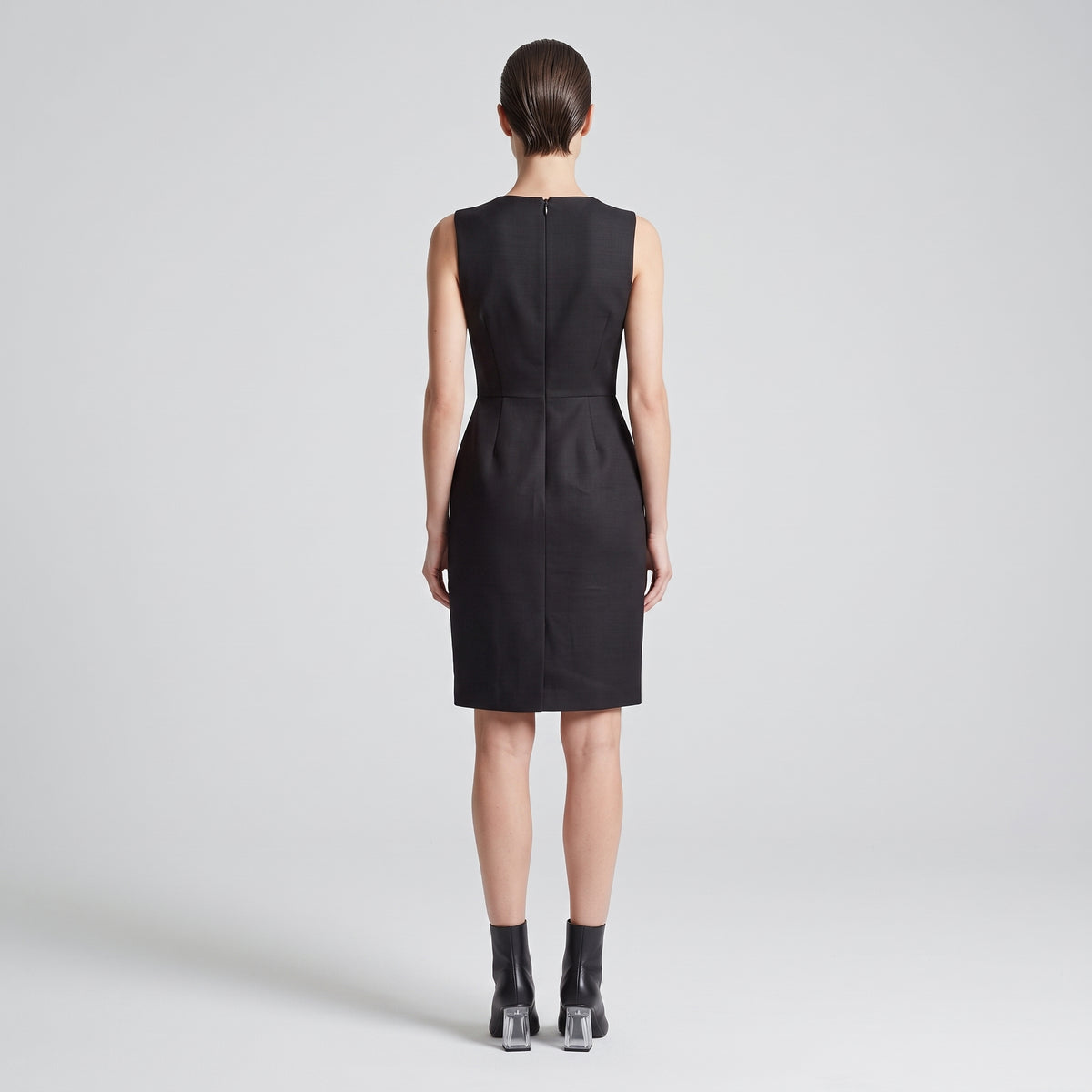 Colorblock Sleeveless Tailored Sheath Dress