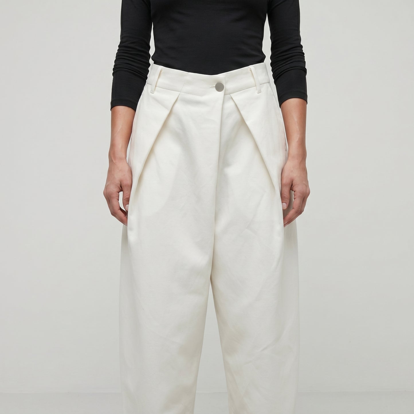 Tailored Off-White Pleated Trousers