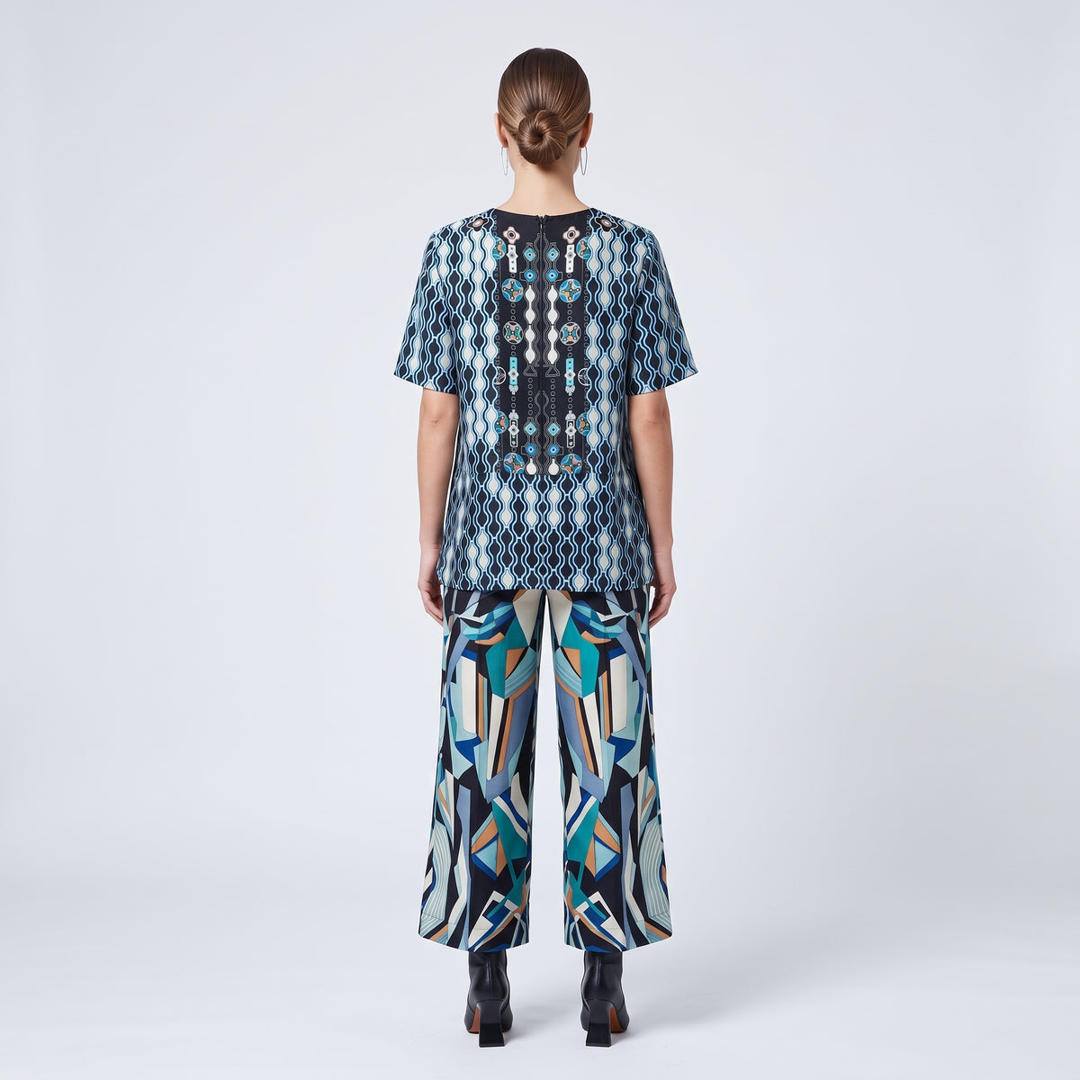 Graphic Print Short Sleeve Top