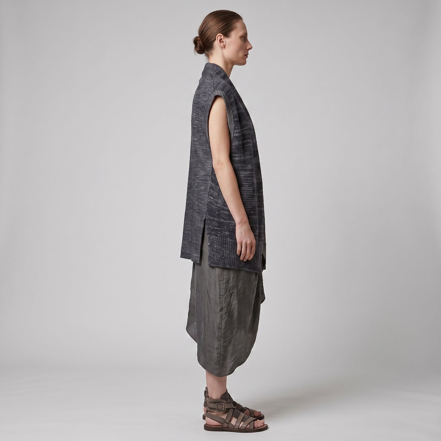 Textured Knit Sleeveless Layering Vest