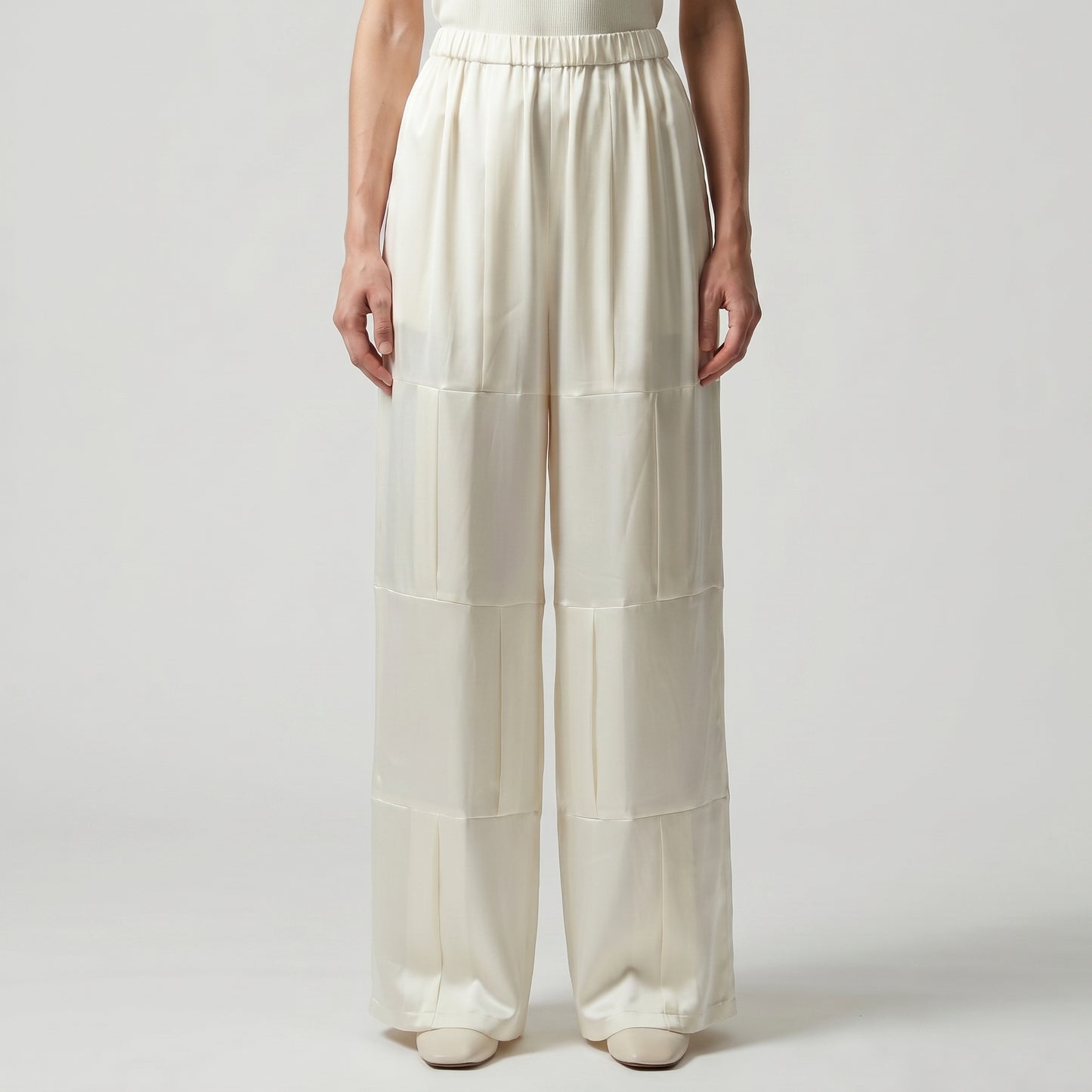 Paneled Wide-Leg Tucking Trousers