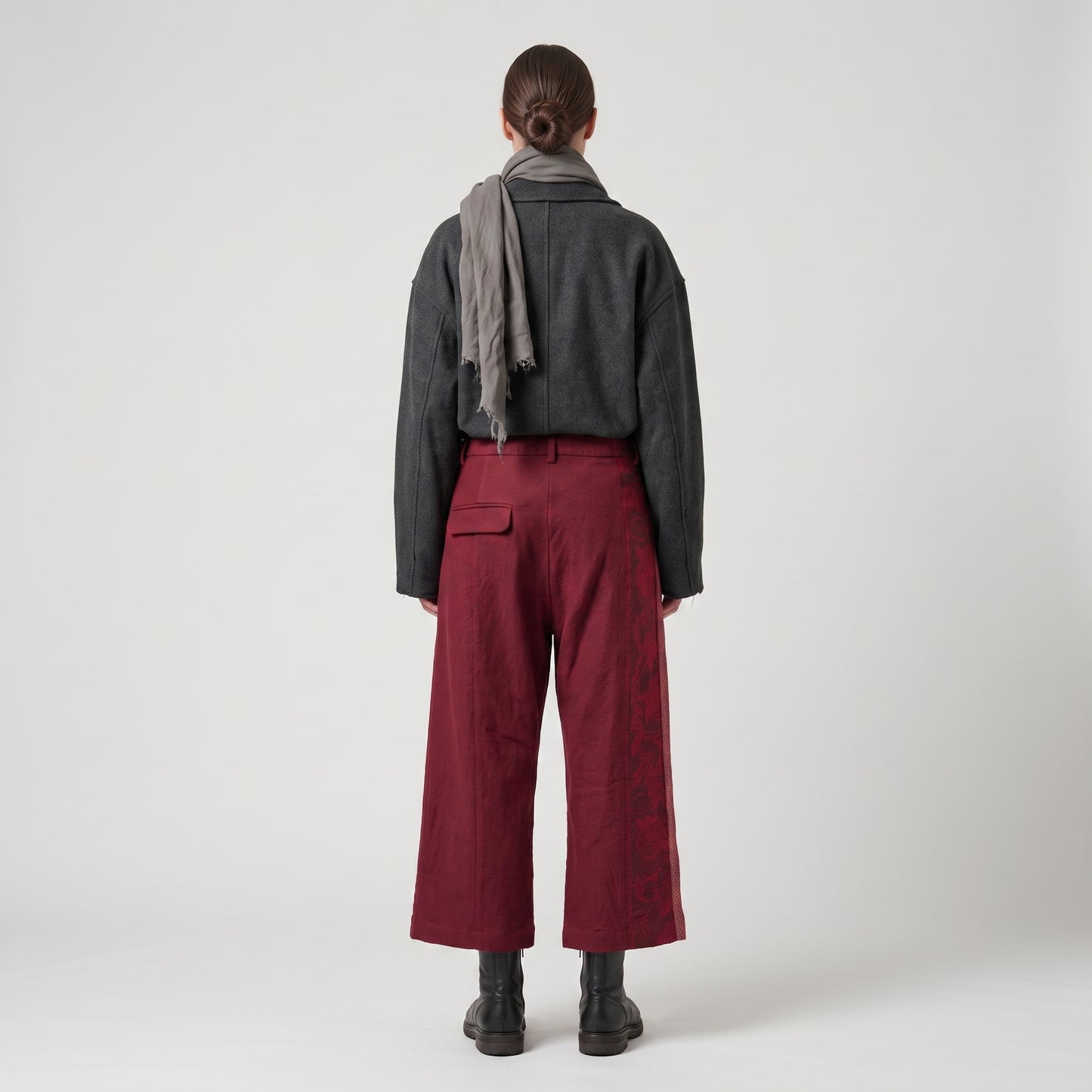 Floral Embroidered Cropped Trousers
