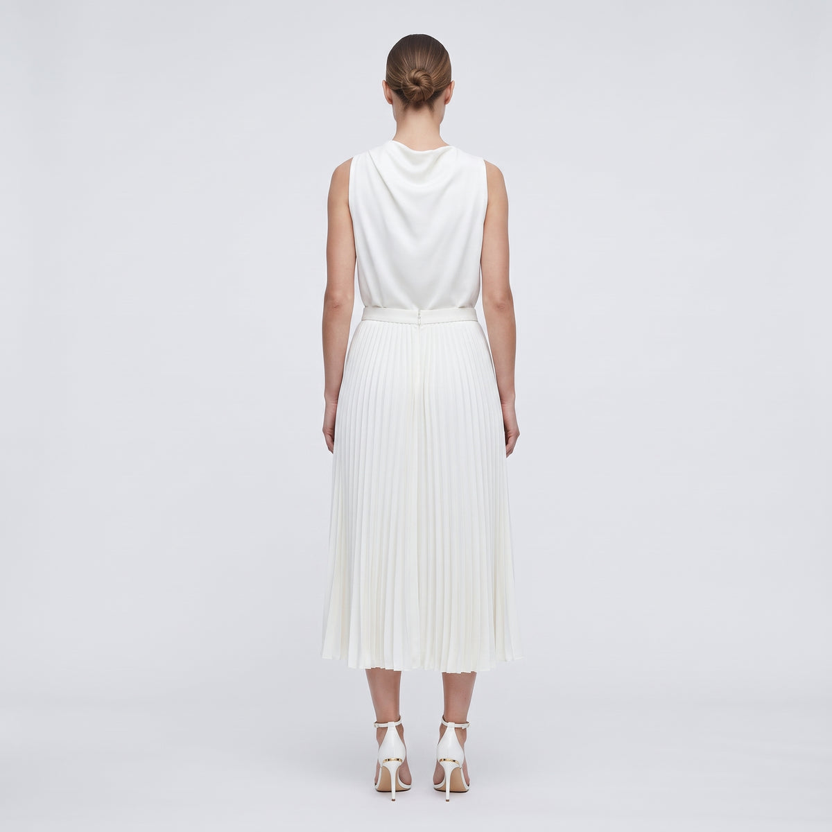 Elegant Pleated Midi Skirt