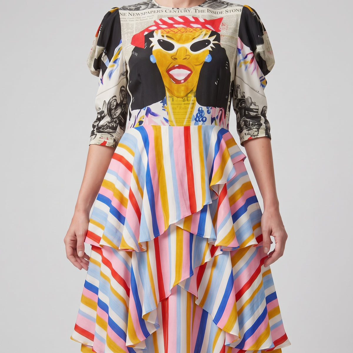 Graphic Print Ruffled Midi Dress