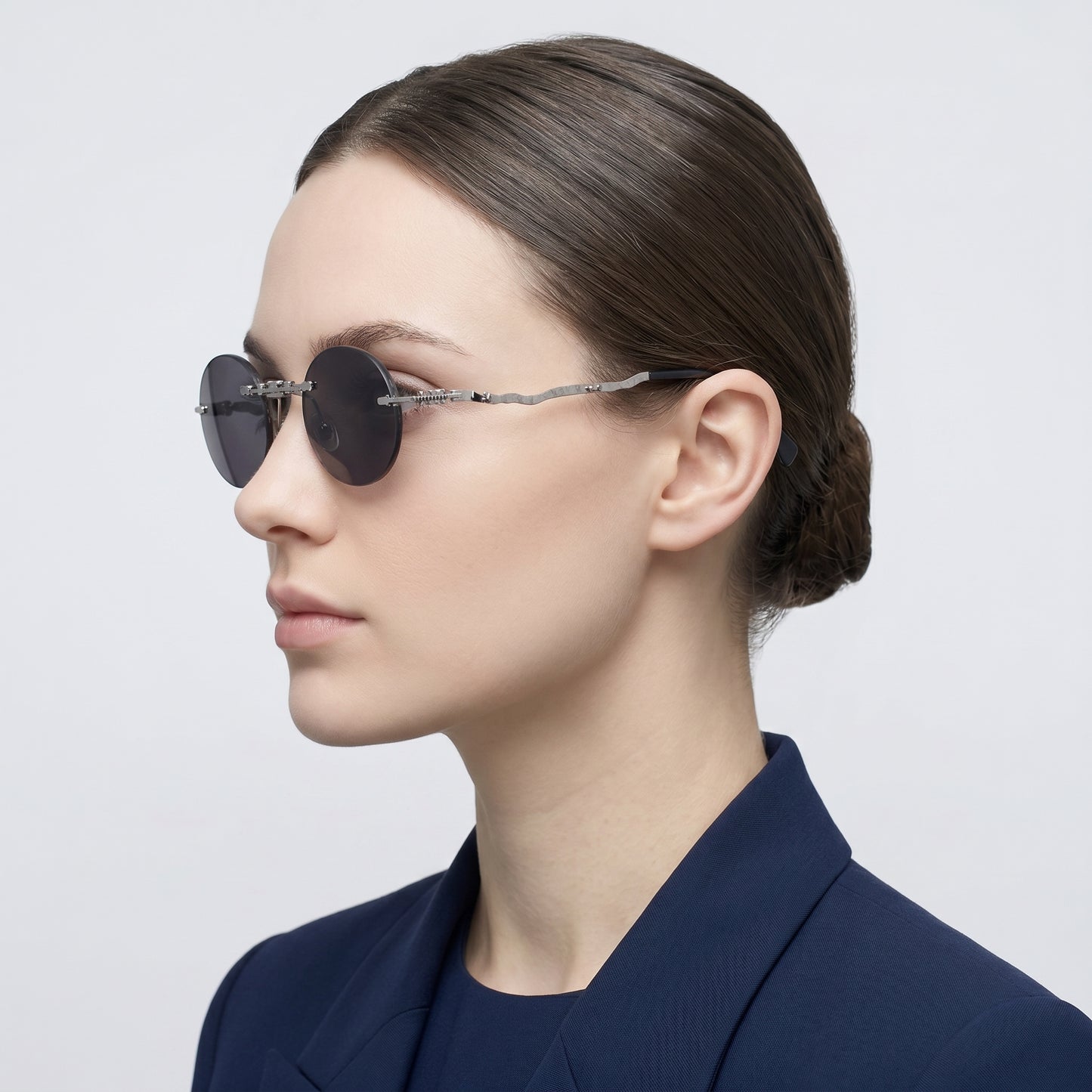 Avant-Garde Round Metal Sunglasses