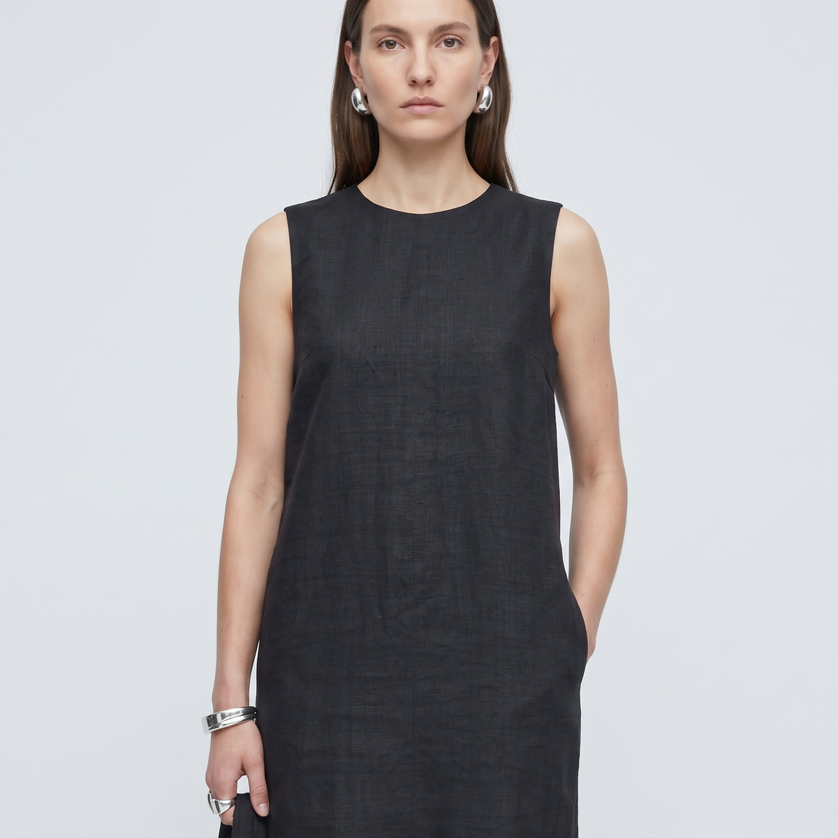 Minimalist Sleeveless Black Sheath