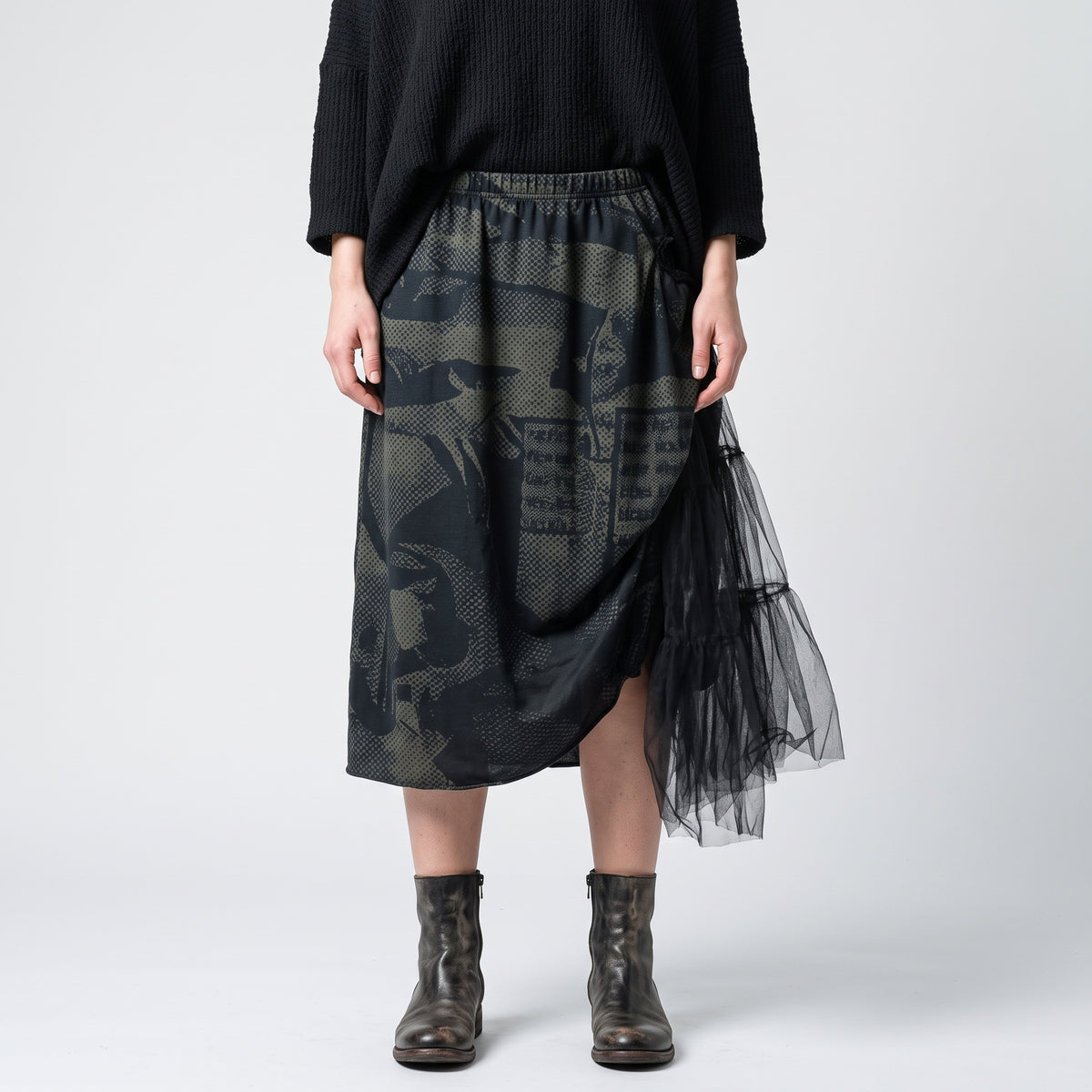 Graphic Print Tulle Layered Skirt