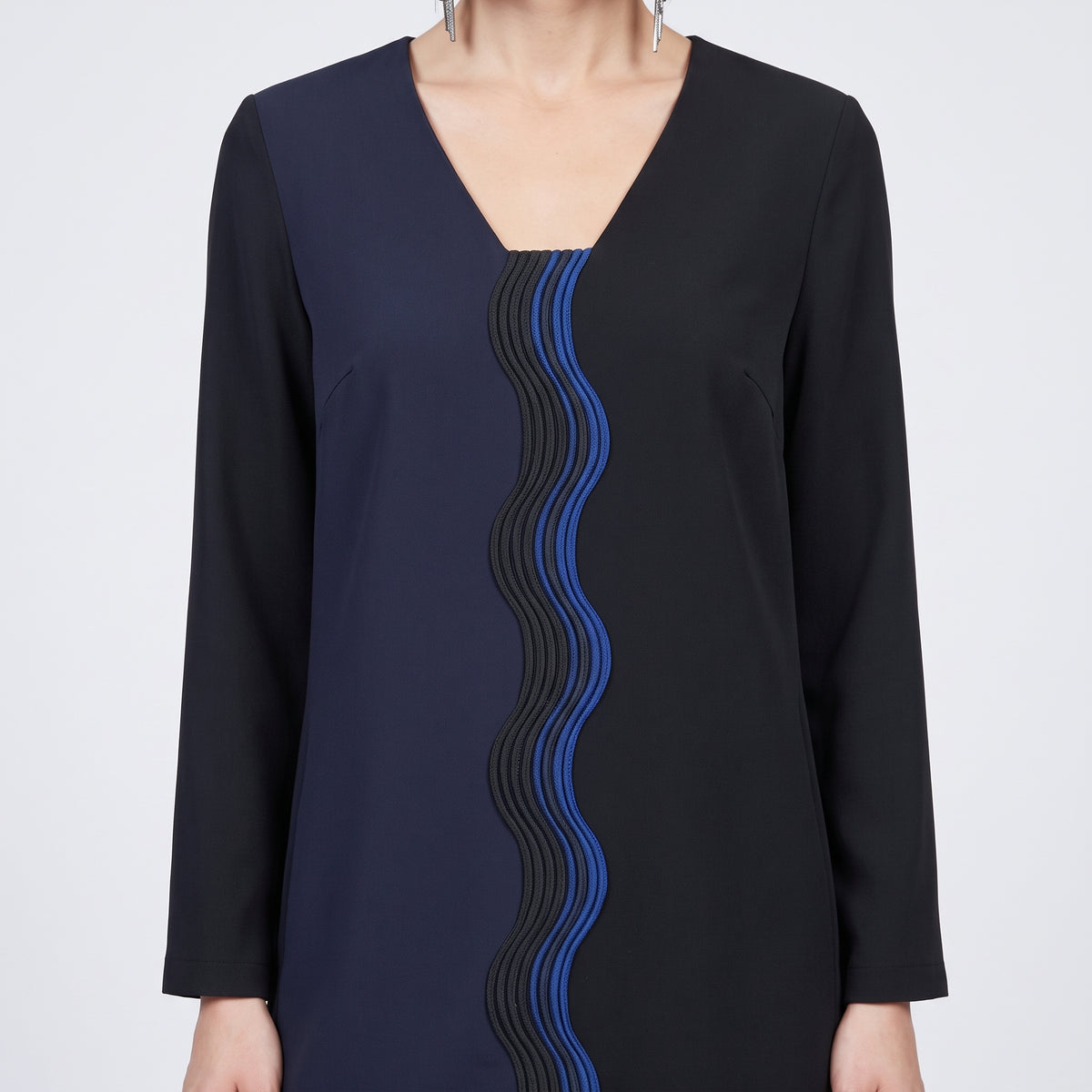 Colorblock Wave Detail Shift Dress