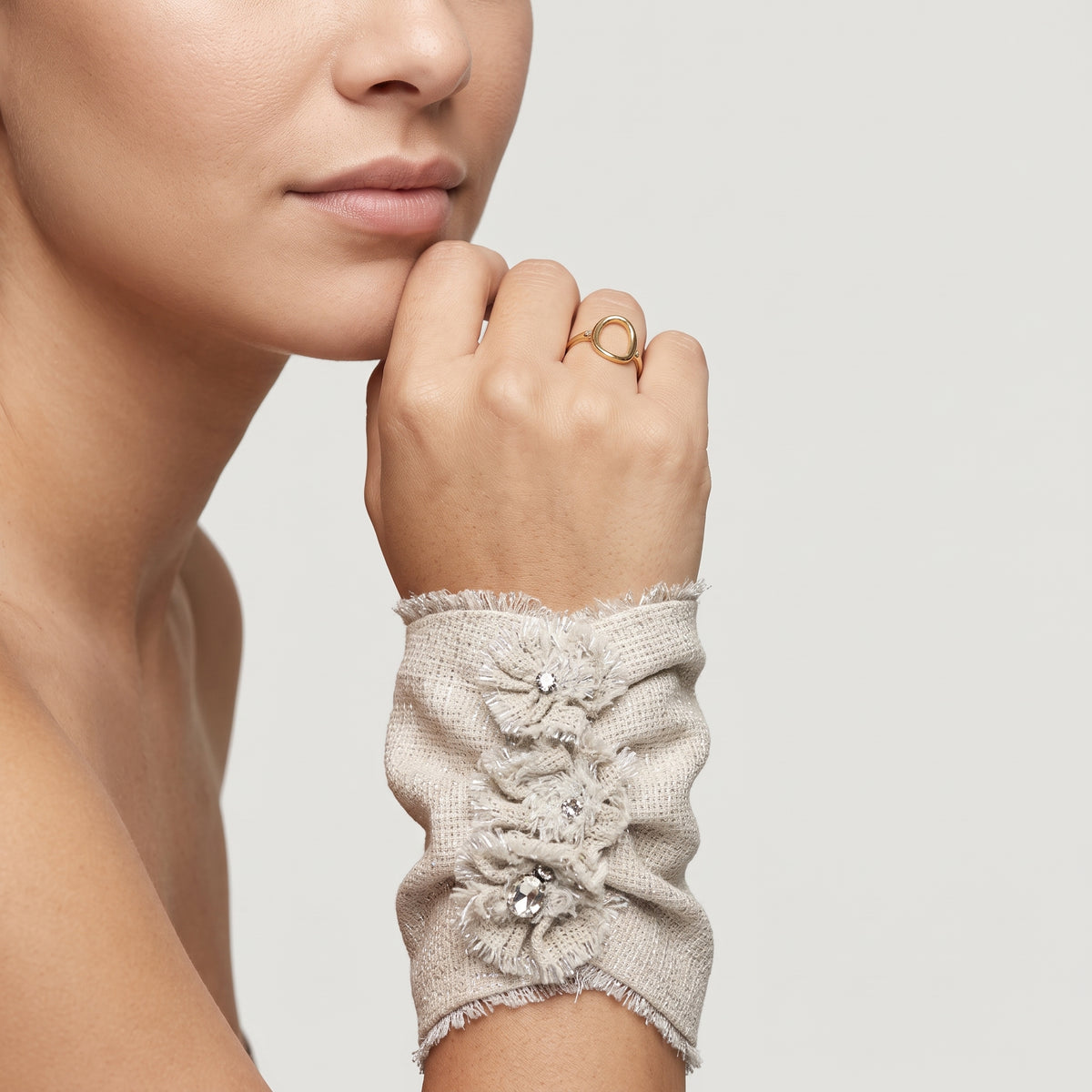 Embellished Linen Cuff Set