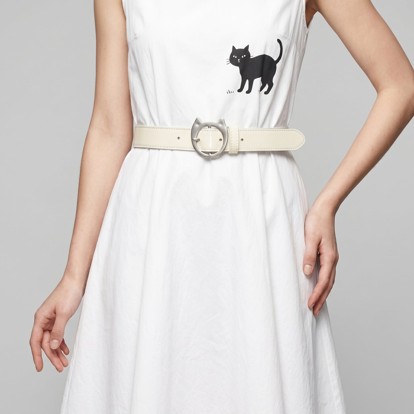 Cat Buckle Metallic Silver Belt