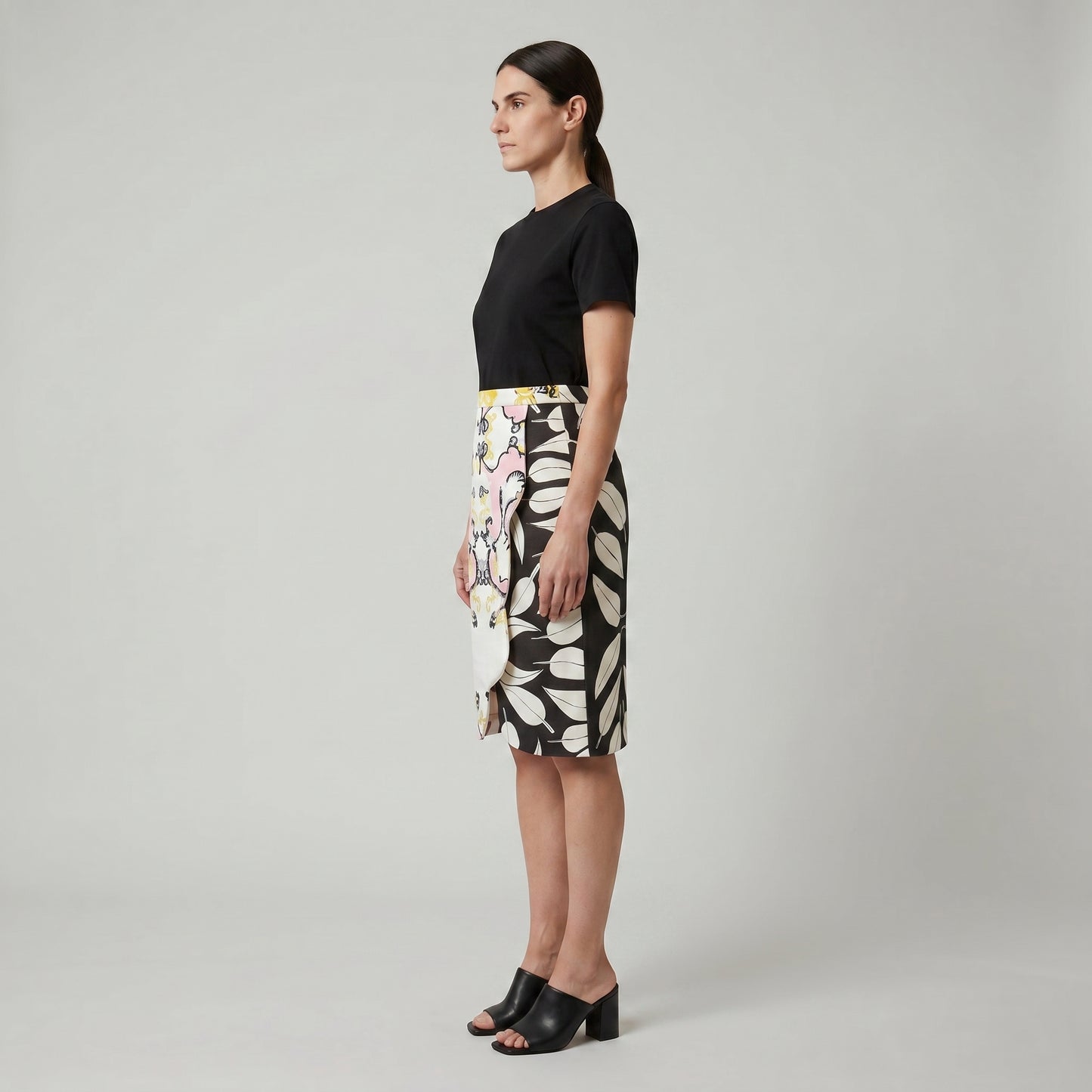 Graphic Print Asymmetric Pencil Skirt