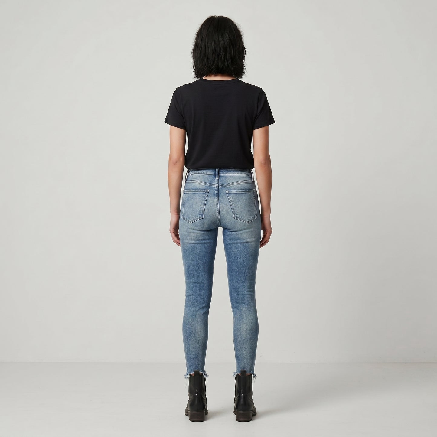 Distressed Light Wash Skinny Jeans