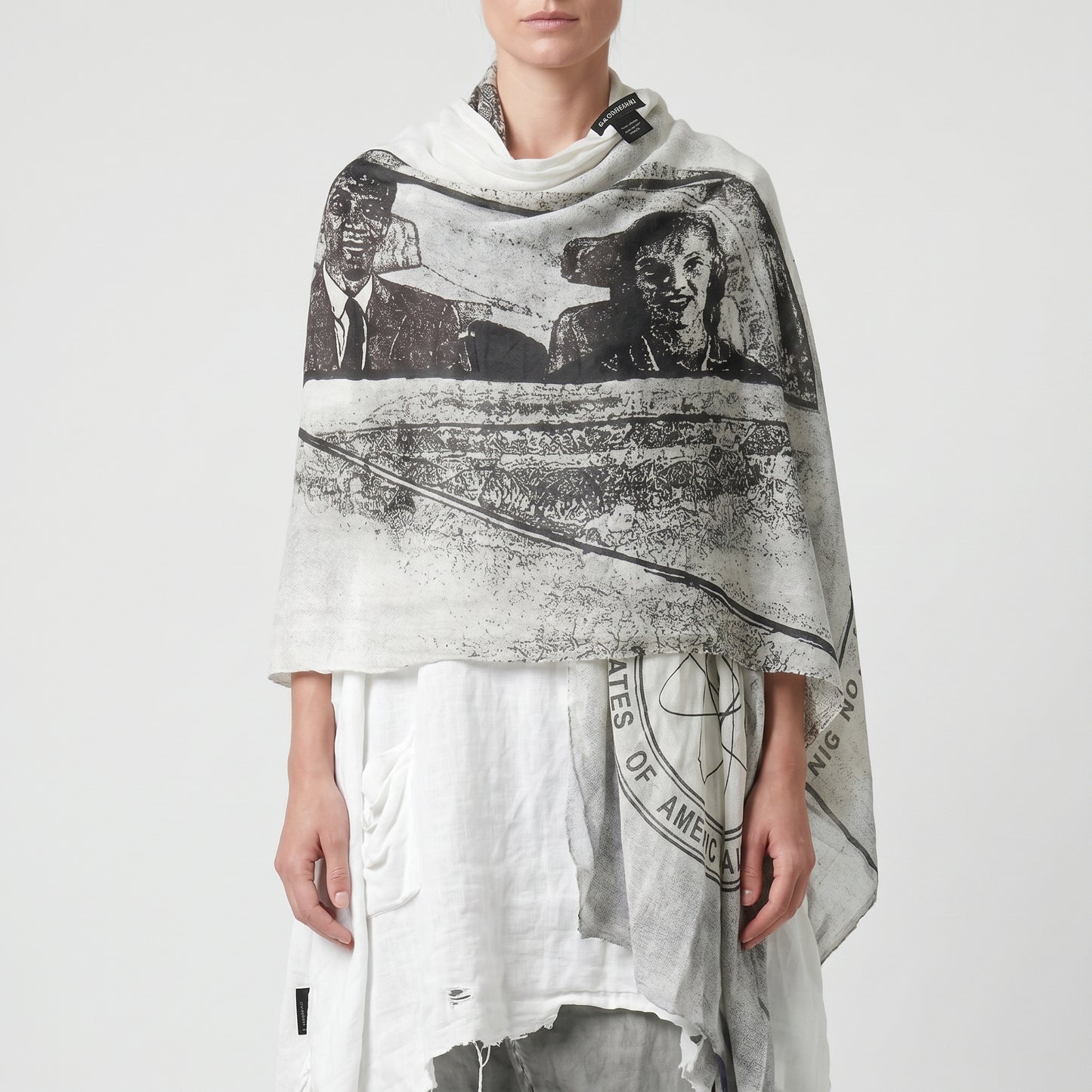 Artistic Graphic Print Scarf