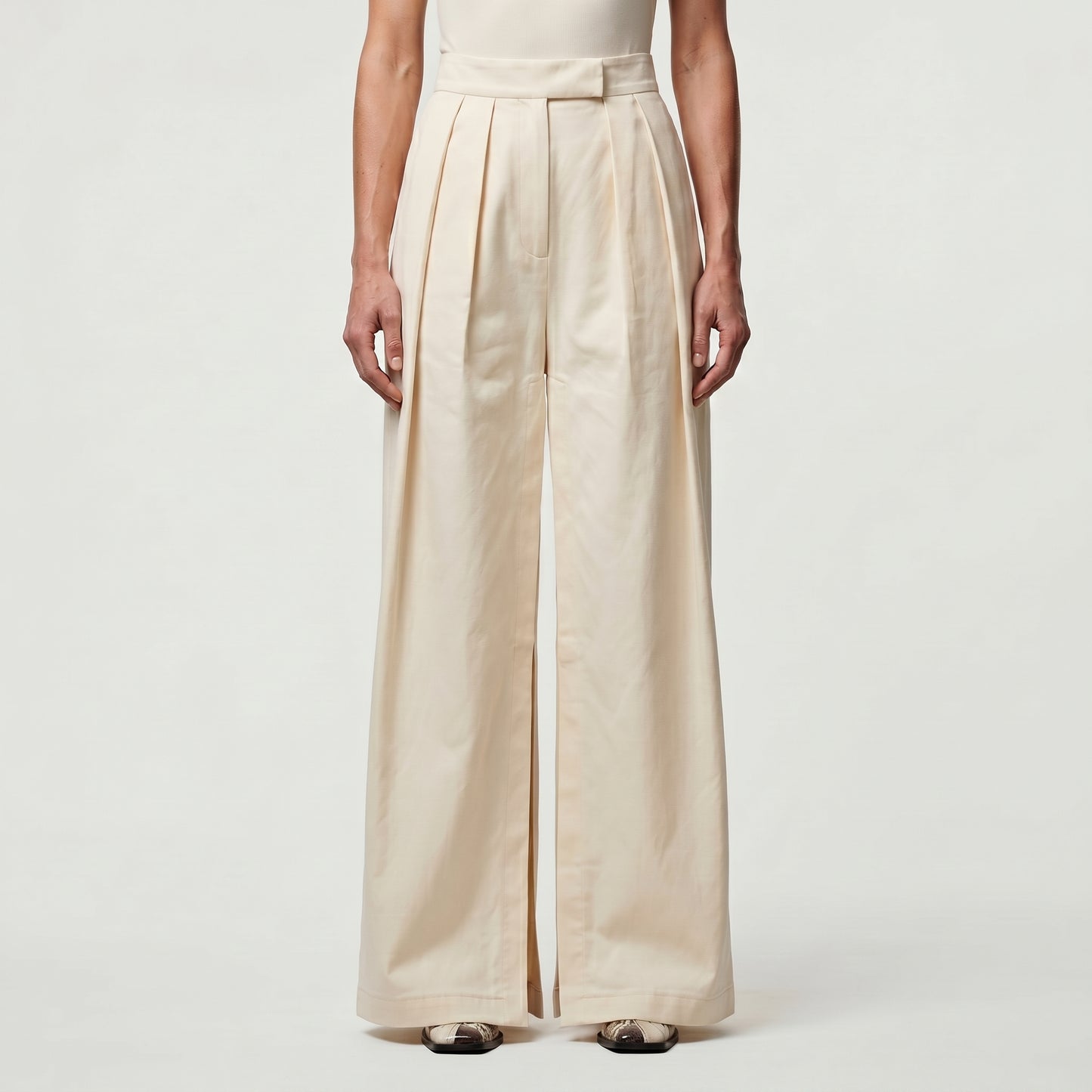 Tailored High-Waisted Pleated Skirt
