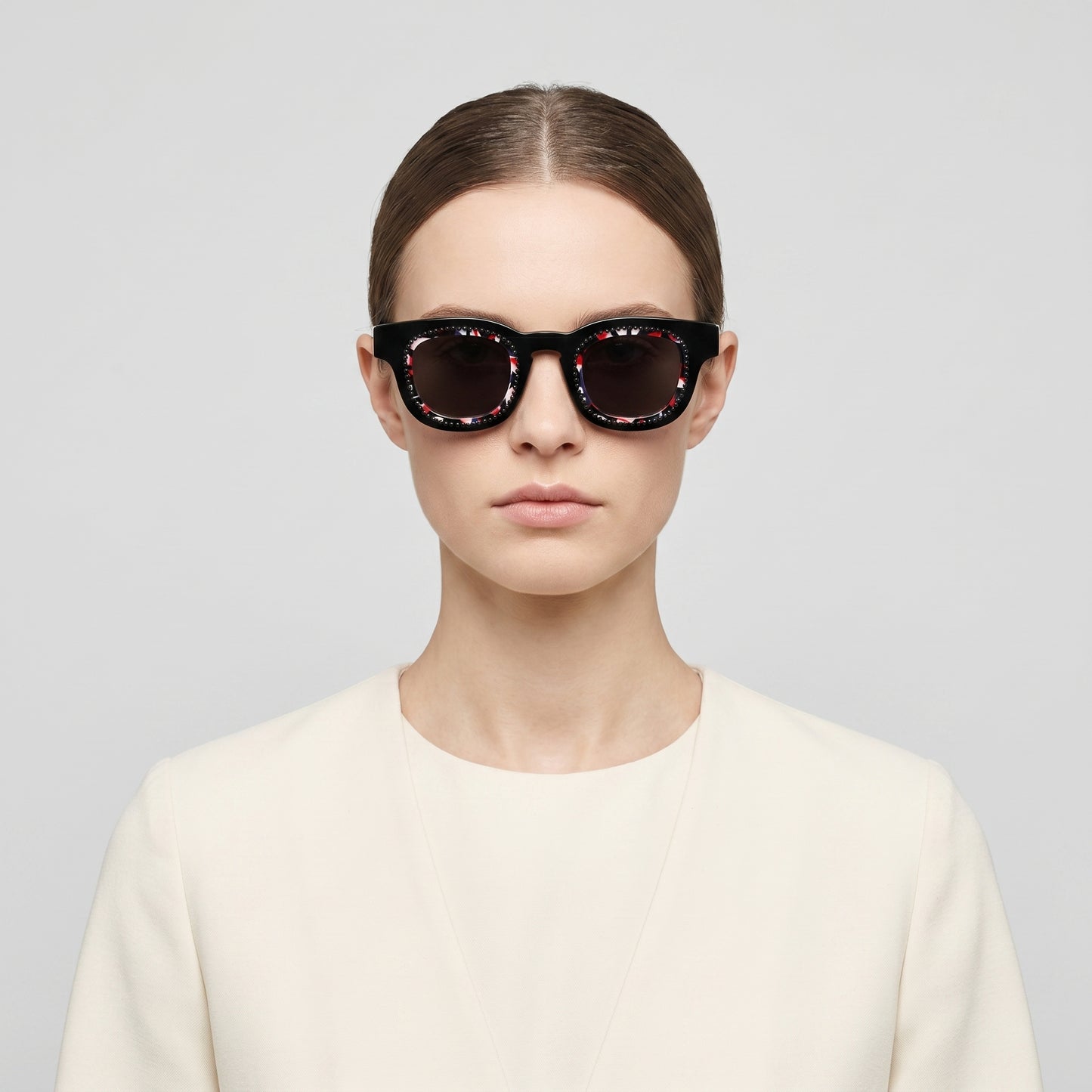 Chic Patterned Rim Sunglasses