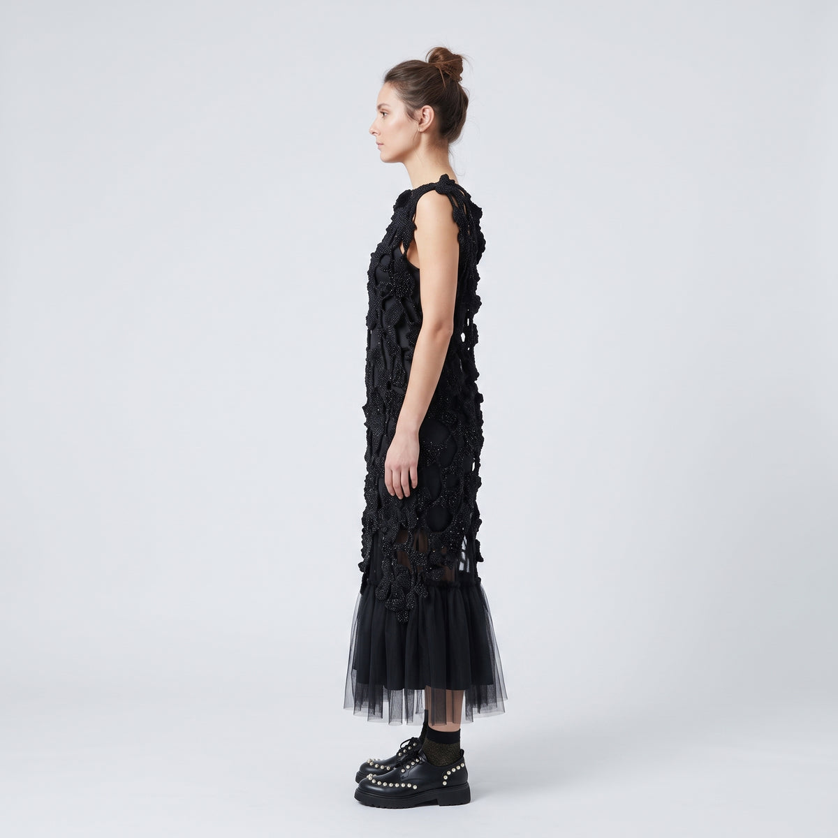 Embellished Floral Appliqué Sleeveless Top