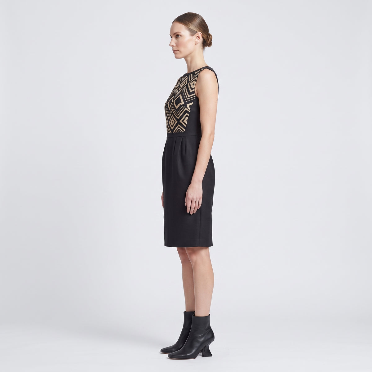 Geometric Pattern Sleeveless Dress