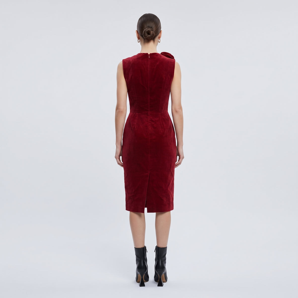 Sleeveless Velvet Rose Detail Dress