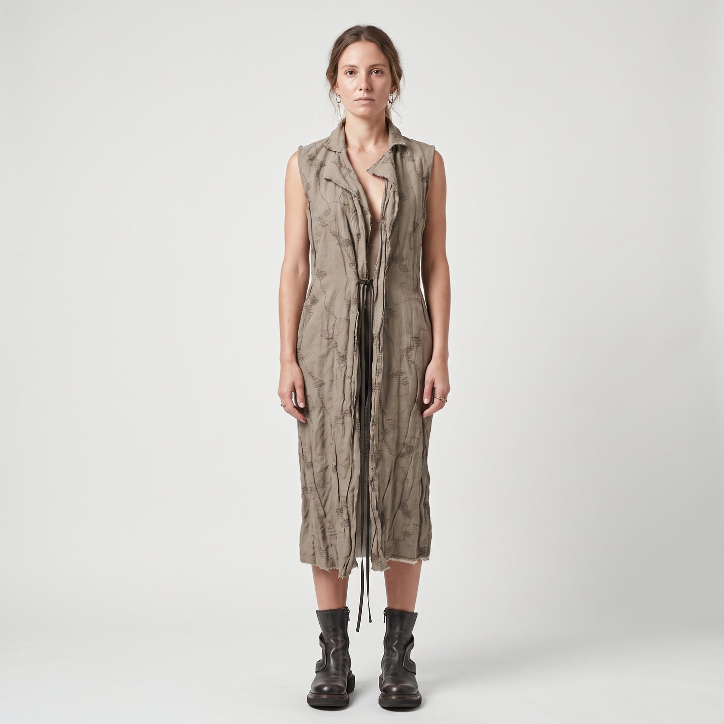 Embroidered Tailored Sleeveless Vest