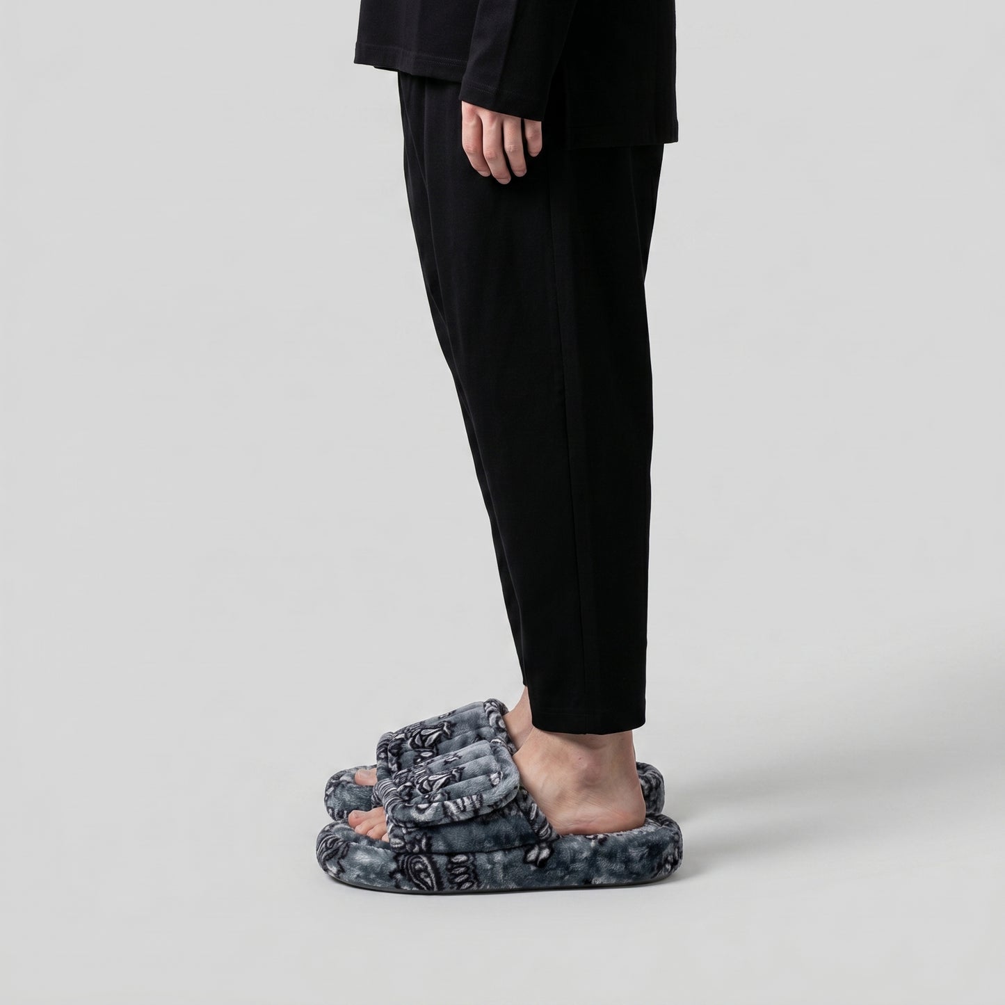 Plush Paisley Velcro Slippers
