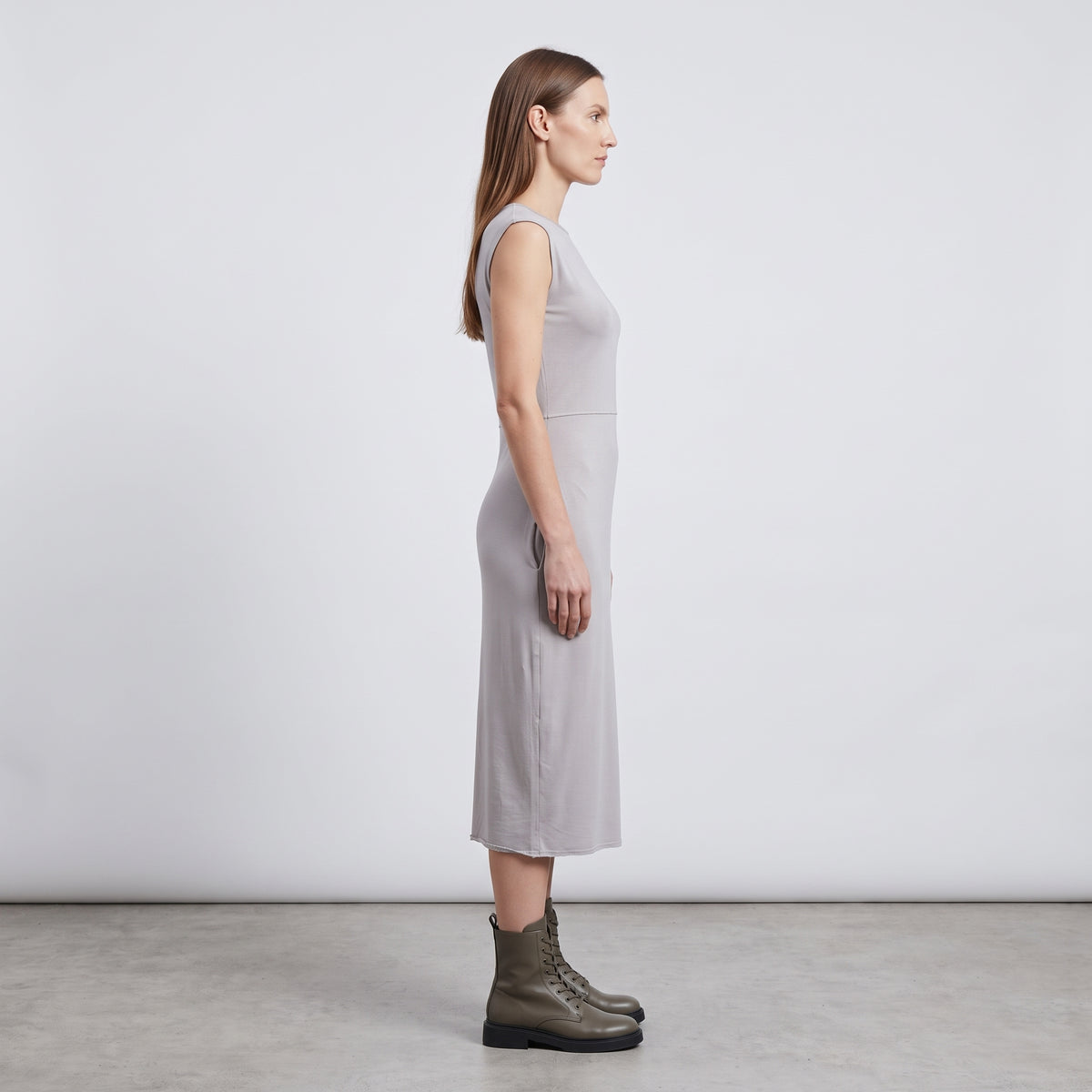 Minimalist Sleeveless Midi Dress