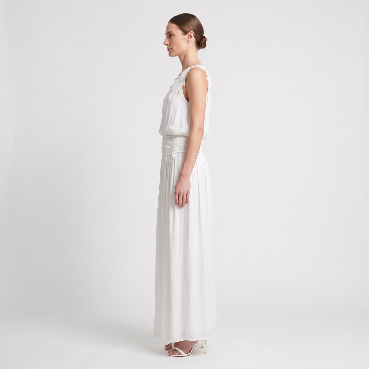 One-Shoulder Leaf Applique Maxi Dress