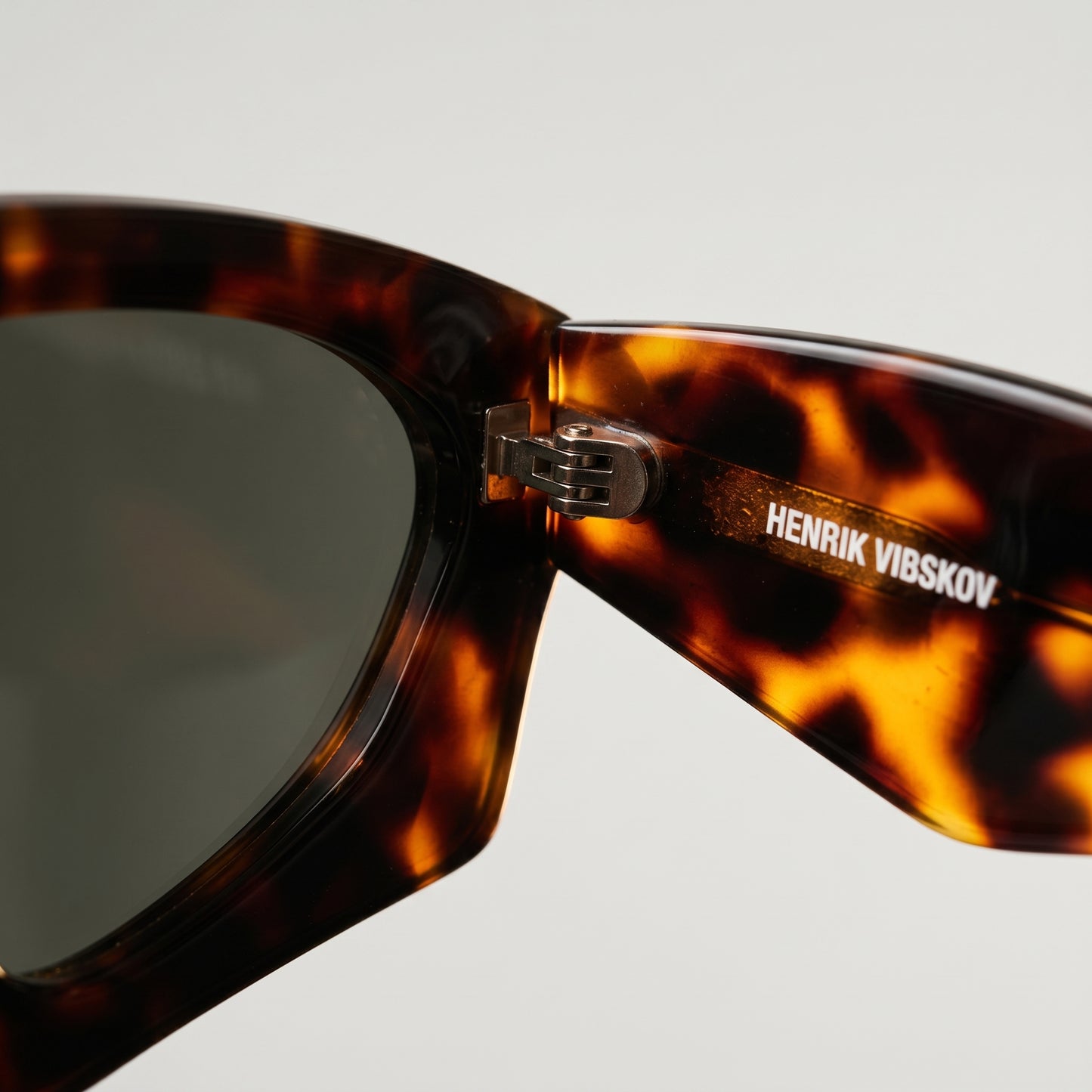 Geometric Tortoiseshell Shield Sunglasses