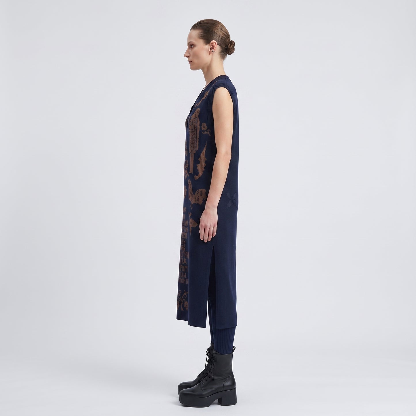 Embroidered Graphic Knit Vest