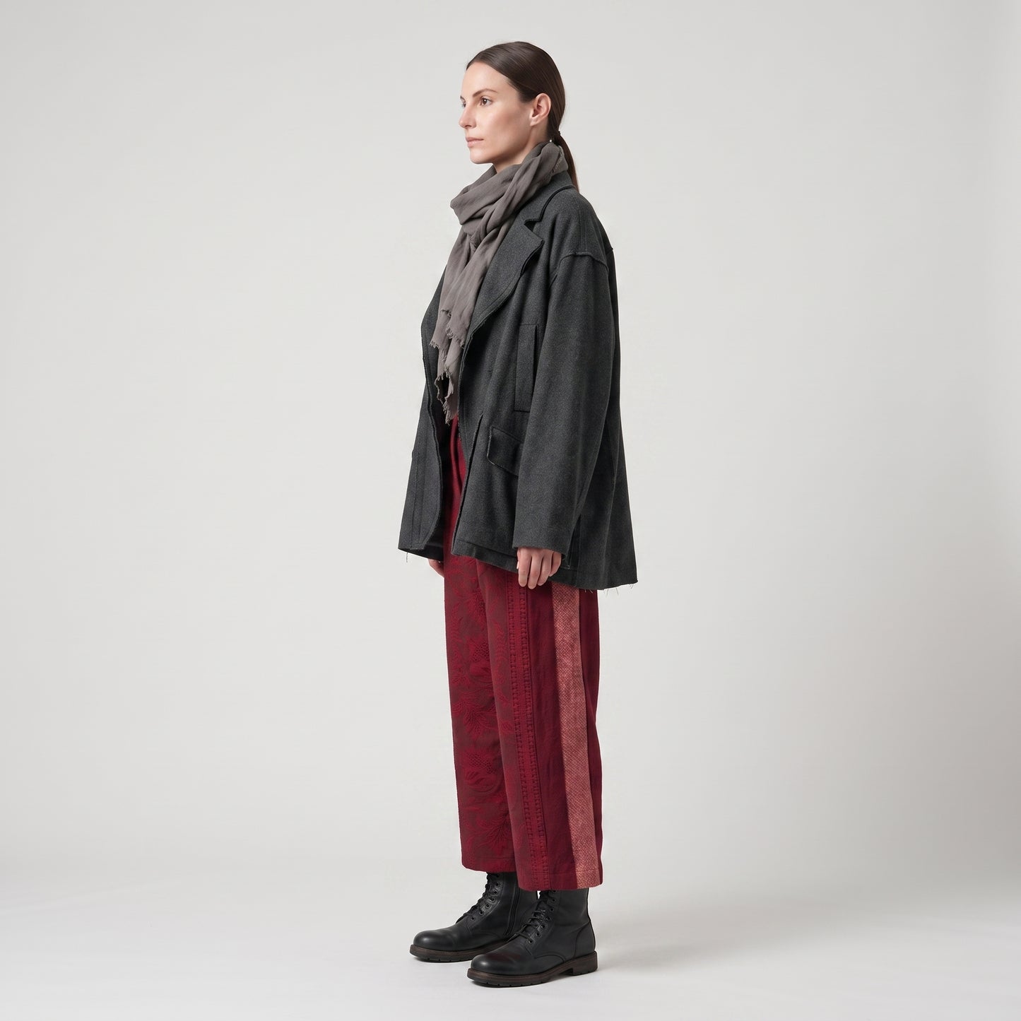 Floral Embroidered Cropped Trousers
