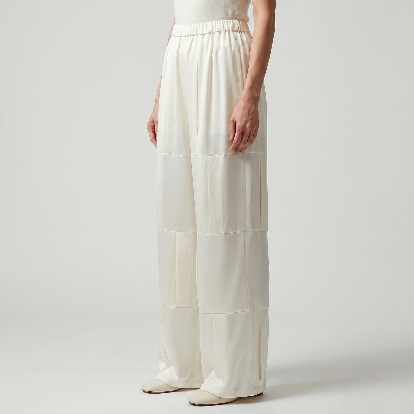 Paneled Wide-Leg Tucking Trousers