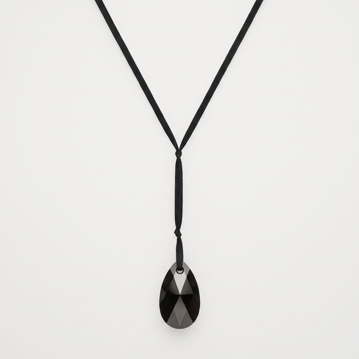Black Teardrop Pendant Necklace