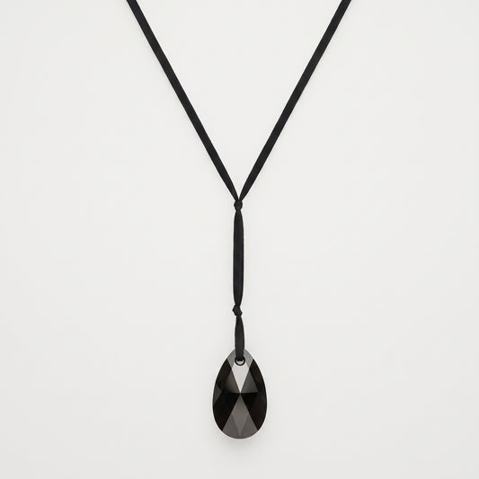 Black Teardrop Pendant Necklace