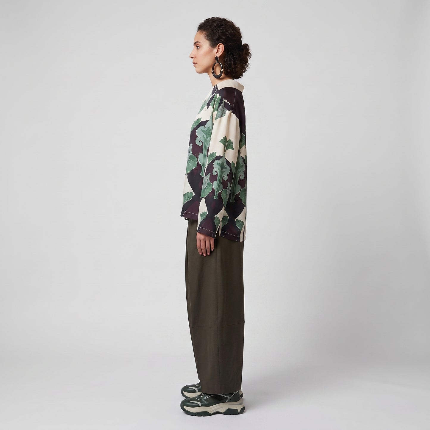 Graphic Print Collared Silk Blouse