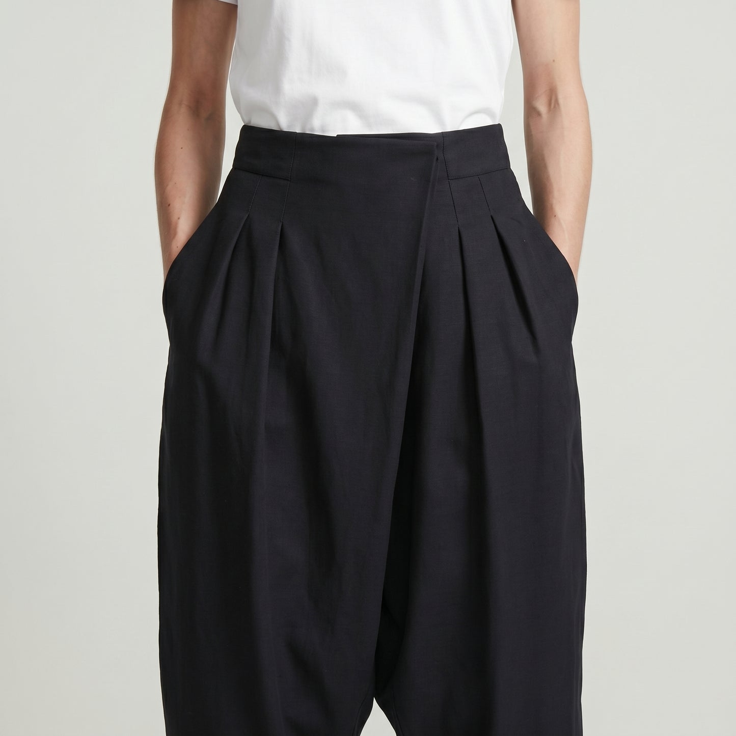 Tailored High-Waisted Cropped Trousers