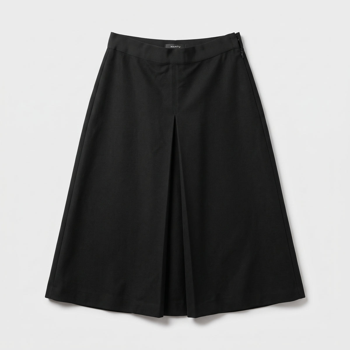 Tailored Black Pleated Skirt